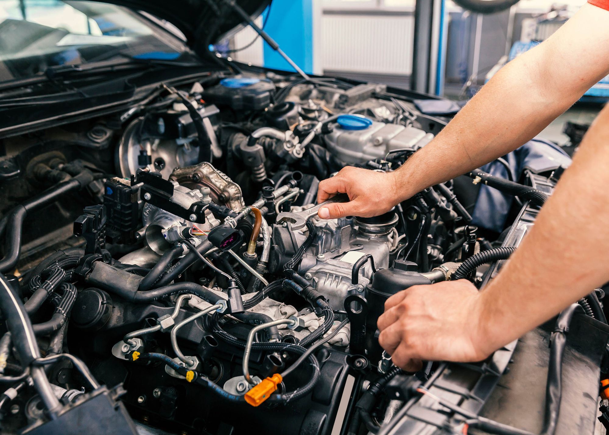 Engine repair service